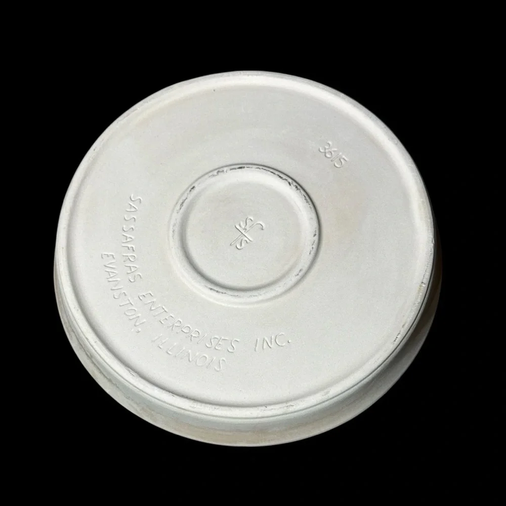 NIB Pampered Chef Deep Dish Baker Round Stoneware Pampered Chef Deep Dish Baker